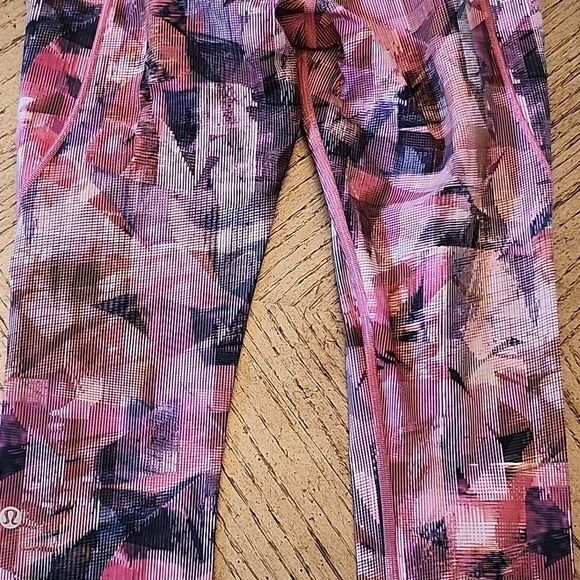Lululemon size 6 leggings multicolored - Picture 10 of 13